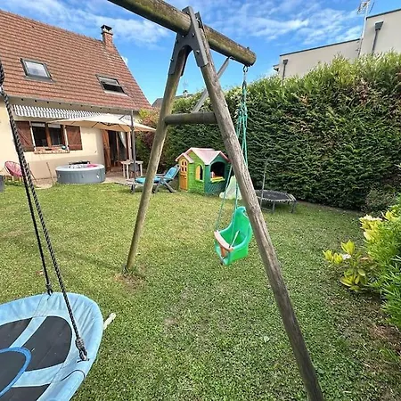 Semesterbostad Maison Avec Jacuzzi Proche Paris Argenteuil